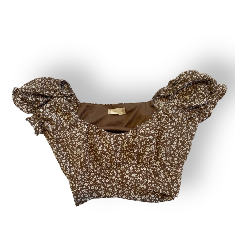 Altar'd State Brown Floral Puff-Sleeve Crop Top